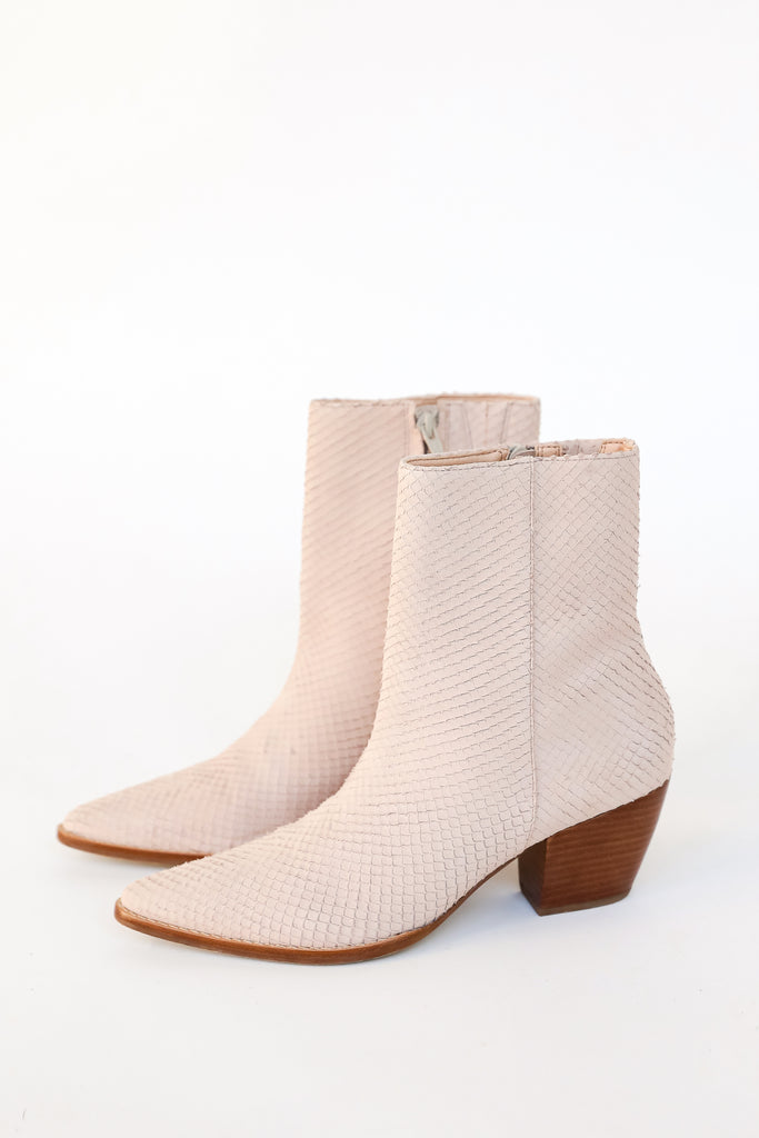 pointed toe ankle booties